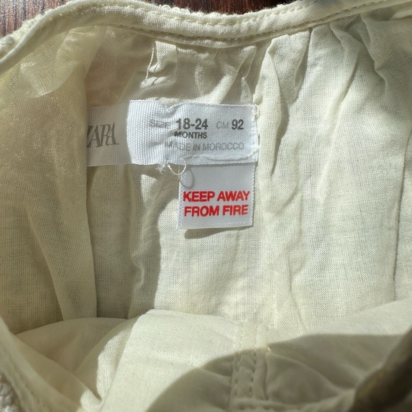 Zara Lace Dress. Button Front. 18-24m - Picture 3 of 8